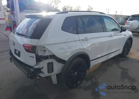 2021 Volkswagen Tiguan 2.0T Se/2.0T Se R-Line Black/2.0T Sel from USA, damaged, VIN 3VV2B7AX7MM120101